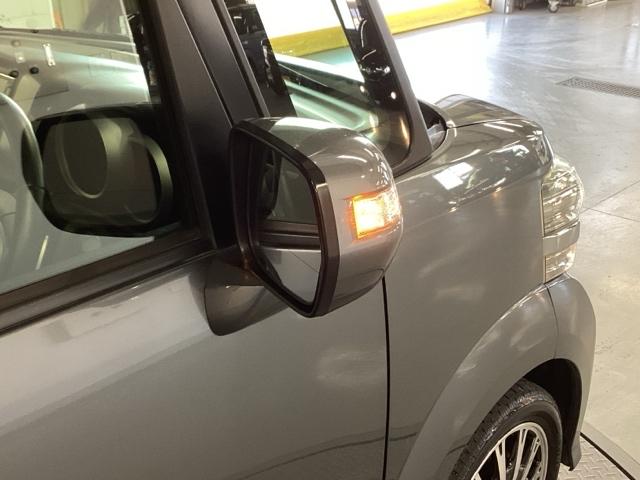 Ｎ－ＢＯＸカスタム Ｇ・ターボＬパッケージ　純正ナビ　フルセグ　リアカメラ　ＡＵＴＯエアコン　ナビＴＶ　地デジテレビ　Ｂカメ　サイドカーテンエアバック　盗難警報装置　横滑防止装置　ＰＳ　ＰＷ　ターボエンジン　運転席エアバッグ　ＥＴＣ付き　ＡＢＳ（29枚目）