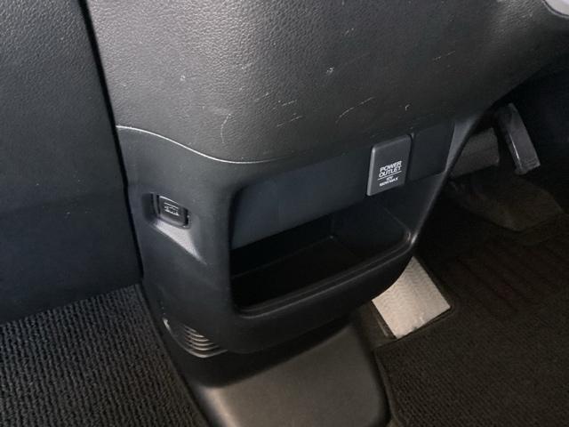 Ｎ－ＢＯＸカスタム Ｇ・ターボＬパッケージ　純正ナビ　フルセグ　リアカメラ　ＡＵＴＯエアコン　ナビＴＶ　地デジテレビ　Ｂカメ　サイドカーテンエアバック　盗難警報装置　横滑防止装置　ＰＳ　ＰＷ　ターボエンジン　運転席エアバッグ　ＥＴＣ付き　ＡＢＳ（43枚目）