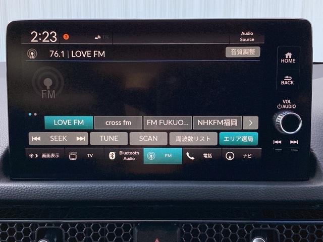 シビック ｅ：ＨＥＶ　ＨｏｎｄａＣＯＮＮＥＣＴディスプレイ　盗難防止システム　クリアランスソナー　オートクルーズコントロール　地デジフルセグ　後カメラ　ＵＳＢポート　パワーステアリング　パワーシート　ＬＥＤライト　エアコン（10枚目）