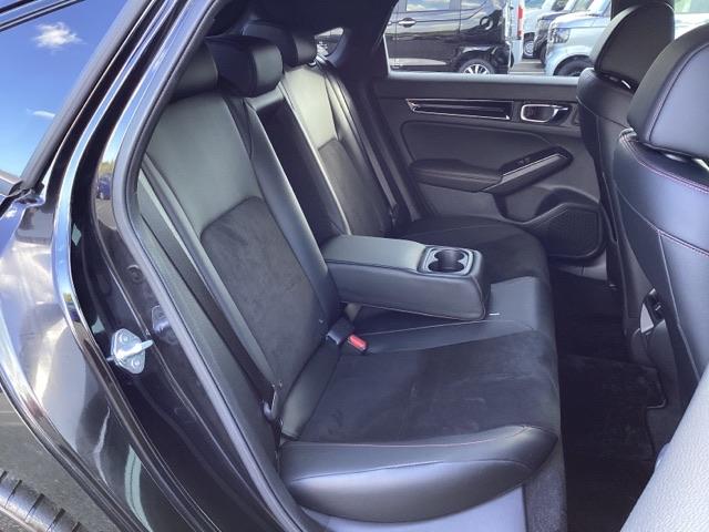 シビック ｅ：ＨＥＶ　ＨｏｎｄａＣＯＮＮＥＣＴディスプレイ　盗難防止システム　クリアランスソナー　オートクルーズコントロール　地デジフルセグ　後カメラ　ＵＳＢポート　パワーステアリング　パワーシート　ＬＥＤライト　エアコン（23枚目）