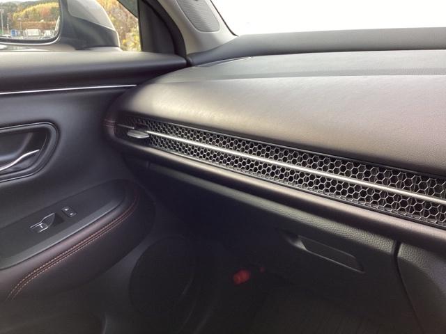 ＺＲ－Ｖ ｅ：ＨＥＶＺ　ＨｏｎｄａＣＯＮＮＥＣＴディスプレイ　レザー　Ｂカメラ　サイドエアバック　パワ－シ－ト　ナビＴＶ　ＬＥＤヘッドライト　ＵＳＢ接続　地デジ　Ｓヒーター　サポカー　ＥＴＣ車載器　パワーステアリング　イモビ（29枚目）