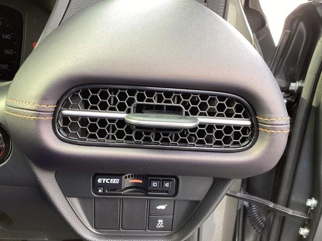 ＺＲ－Ｖ ｅ：ＨＥＶＺ　ＨｏｎｄａＣＯＮＮＥＣＴディスプレイ　レザー　Ｂカメラ　サイドエアバック　パワ－シ－ト　ナビＴＶ　ＬＥＤヘッドライト　ＵＳＢ接続　地デジ　Ｓヒーター　サポカー　ＥＴＣ車載器　パワーステアリング　イモビ（32枚目）