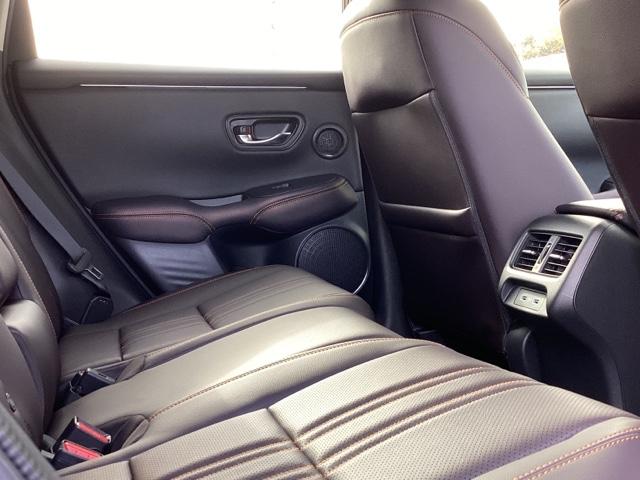 ＺＲ－Ｖ ｅ：ＨＥＶＺ　ＨｏｎｄａＣＯＮＮＥＣＴディスプレイ　レザー　Ｂカメラ　サイドエアバック　パワ－シ－ト　ナビＴＶ　ＬＥＤヘッドライト　ＵＳＢ接続　地デジ　Ｓヒーター　サポカー　ＥＴＣ車載器　パワーステアリング　イモビ（37枚目）