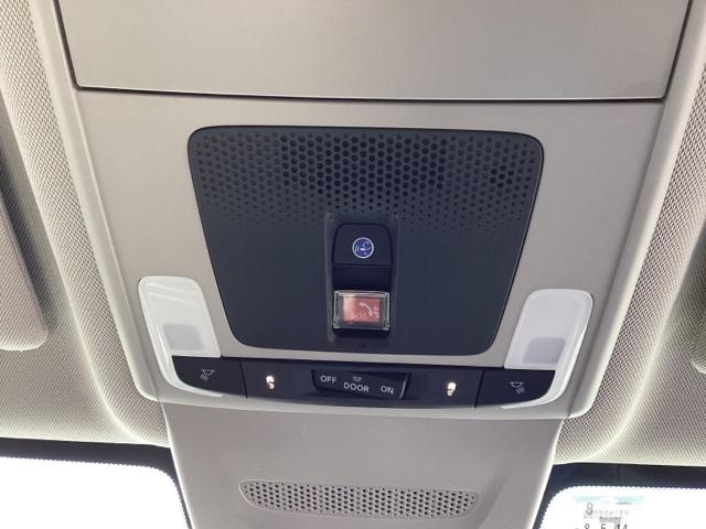 ＺＲ－Ｖ ｅ：ＨＥＶＺ　ＨｏｎｄａＣＯＮＮＥＣＴディスプレイ　レザー　Ｂカメラ　サイドエアバック　パワ－シ－ト　ナビＴＶ　ＬＥＤヘッドライト　ＵＳＢ接続　地デジ　Ｓヒーター　サポカー　ＥＴＣ車載器　パワーステアリング　イモビ（41枚目）