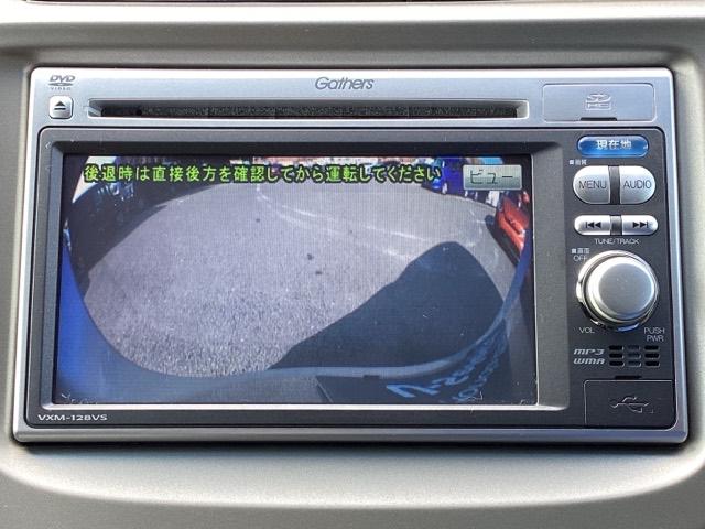 フィットハイブリッド スマートセレクション　メモリーナビ　ＥＴＣ　リアカメラ　ＤＶＤ　スマートキー　オートクルーズコントロール　イモビ　バックカメラ　キーフリー　オートエアコン　ＡＢＳ　パワーウィンドウ　パワーステアリング　ＶＳＡ　ナビＴＶ（12枚目）