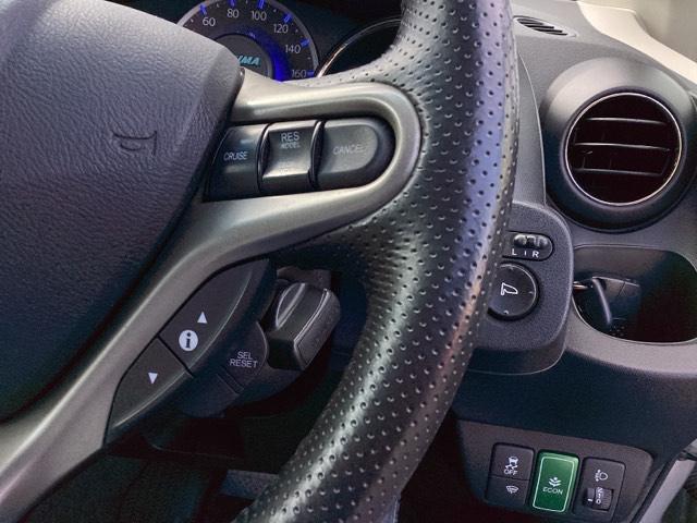 フィットハイブリッド スマートセレクション　メモリーナビ　ＥＴＣ　リアカメラ　ＤＶＤ　スマートキー　オートクルーズコントロール　イモビ　バックカメラ　キーフリー　オートエアコン　ＡＢＳ　パワーウィンドウ　パワーステアリング　ＶＳＡ　ナビＴＶ（36枚目）