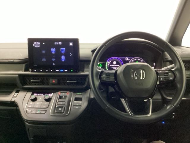 ステップワゴン ｅ：ＨＥＶスパーダ　ＨｏｎｄａＣＯＮＮＥＣＴ対応純正メモリーナビ　リア席モニター　フルオートエアコン　ＥＳＣ　シートヒータ　オートライト　キーフリー　ＬＥＤヘッドランプ　イモビ　ＡＢＳ　リアカメラ　スマートキ　３列シート（3枚目）