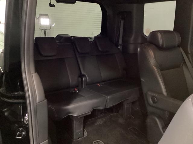 ステップワゴン ｅ：ＨＥＶスパーダ　ＨｏｎｄａＣＯＮＮＥＣＴ対応純正メモリーナビ　リア席モニター　フルオートエアコン　ＥＳＣ　シートヒータ　オートライト　キーフリー　ＬＥＤヘッドランプ　イモビ　ＡＢＳ　リアカメラ　スマートキ　３列シート（19枚目）