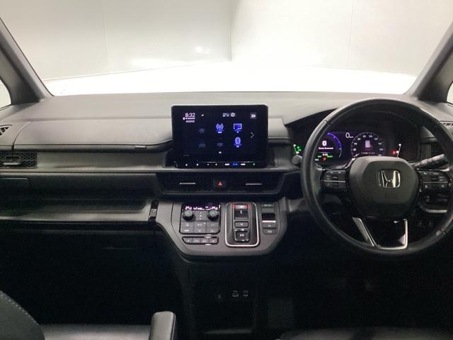 ステップワゴン ｅ：ＨＥＶスパーダ　ＨｏｎｄａＣＯＮＮＥＣＴ対応純正メモリーナビ　リア席モニター　フルオートエアコン　ＥＳＣ　シートヒータ　オートライト　キーフリー　ＬＥＤヘッドランプ　イモビ　ＡＢＳ　リアカメラ　スマートキ　３列シート（26枚目）