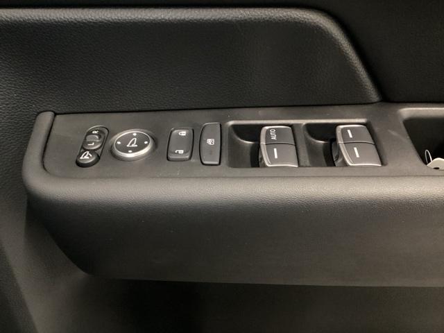 ステップワゴン ｅ：ＨＥＶスパーダ　ＨｏｎｄａＣＯＮＮＥＣＴ対応純正メモリーナビ　リア席モニター　フルオートエアコン　ＥＳＣ　シートヒータ　オートライト　キーフリー　ＬＥＤヘッドランプ　イモビ　ＡＢＳ　リアカメラ　スマートキ　３列シート（30枚目）