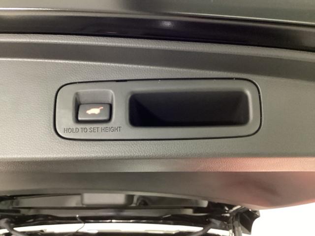 ステップワゴン ｅ：ＨＥＶスパーダ　ＨｏｎｄａＣＯＮＮＥＣＴ対応純正メモリーナビ　リア席モニター　フルオートエアコン　ＥＳＣ　シートヒータ　オートライト　キーフリー　ＬＥＤヘッドランプ　イモビ　ＡＢＳ　リアカメラ　スマートキ　３列シート（42枚目）