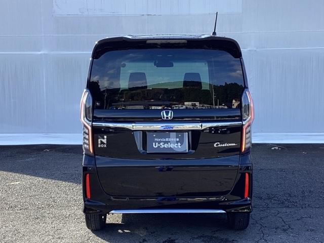 Ｎ－ＢＯＸカスタム Ｌ　メモリーナビ　ドラレコ　リアカメラ　Ｐソナー　サイドエアバッグ　ナビＴＶ　Ａストップ　シートヒータ　ベンチシート　点検記録簿　キーフリーシステム　ＬＥＤライト　クルーズコントロール　ＡＣ　スマキー（10枚目）