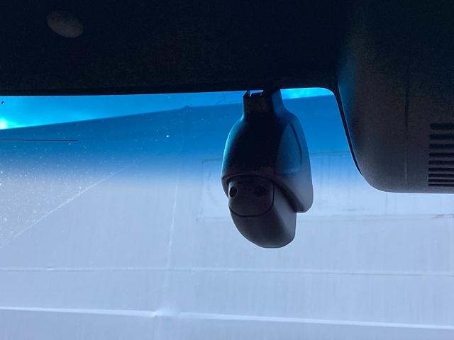 Ｎ－ＢＯＸカスタム Ｌ　メモリーナビ　ドラレコ　リアカメラ　Ｐソナー　サイドエアバッグ　ナビＴＶ　Ａストップ　シートヒータ　ベンチシート　点検記録簿　キーフリーシステム　ＬＥＤライト　クルーズコントロール　ＡＣ　スマキー（14枚目）