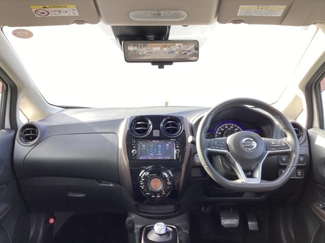 ノート ｅ－パワーメダリスト　メモリーナビ　リアカメラ　ＥＴＣ　被害軽減ブレーキ　ＤＶＤ再生可　ＴＶナビ　ＶＤＣ　ドライブレコーダ　バックモニター　クルコン　フロントカメラ　インテリキー　盗難防止装置　ＬＥＤランプ　キーフリー（2枚目）