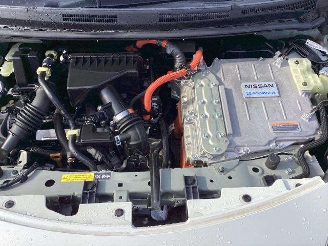 ノート ｅ－パワーメダリスト　メモリーナビ　リアカメラ　ＥＴＣ　被害軽減ブレーキ　ＤＶＤ再生可　ＴＶナビ　ＶＤＣ　ドライブレコーダ　バックモニター　クルコン　フロントカメラ　インテリキー　盗難防止装置　ＬＥＤランプ　キーフリー（22枚目）