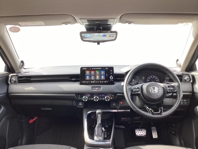 ヴェゼル ｅ：ＨＥＶＺ　メモリーナビ　ＥＴＣ　リアカメラ　衝突回避支援ブレーキ機能　パノラミックビューモニター　スマキ　Ｐトランク　フルオートエアコン　エアバッグ　両席エアバック　Ｒカメ　記録簿付　パワーウィンドウ　ソナー（2枚目）