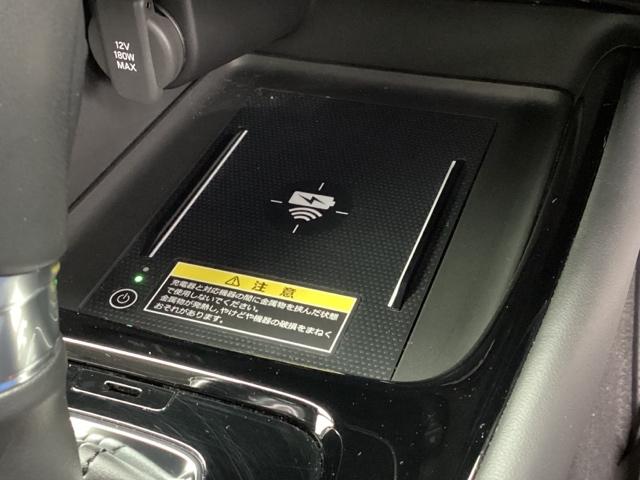 ヴェゼル ｅ：ＨＥＶＺ　メモリーナビ　ＥＴＣ　リアカメラ　衝突回避支援ブレーキ機能　パノラミックビューモニター　スマキ　Ｐトランク　フルオートエアコン　エアバッグ　両席エアバック　Ｒカメ　記録簿付　パワーウィンドウ　ソナー（15枚目）