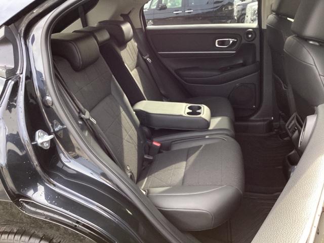 ヴェゼル ｅ：ＨＥＶＺ　メモリーナビ　ＥＴＣ　リアカメラ　衝突回避支援ブレーキ機能　パノラミックビューモニター　スマキ　Ｐトランク　フルオートエアコン　エアバッグ　両席エアバック　Ｒカメ　記録簿付　パワーウィンドウ　ソナー（19枚目）