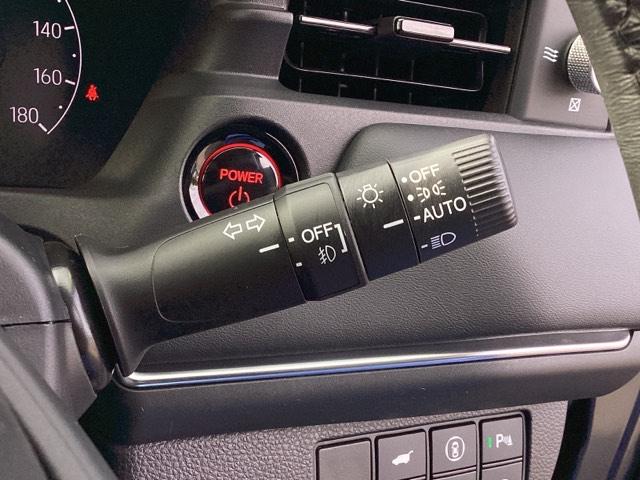 ヴェゼル ｅ：ＨＥＶＺ　メモリーナビ　ＥＴＣ　リアカメラ　衝突回避支援ブレーキ機能　パノラミックビューモニター　スマキ　Ｐトランク　フルオートエアコン　エアバッグ　両席エアバック　Ｒカメ　記録簿付　パワーウィンドウ　ソナー（34枚目）