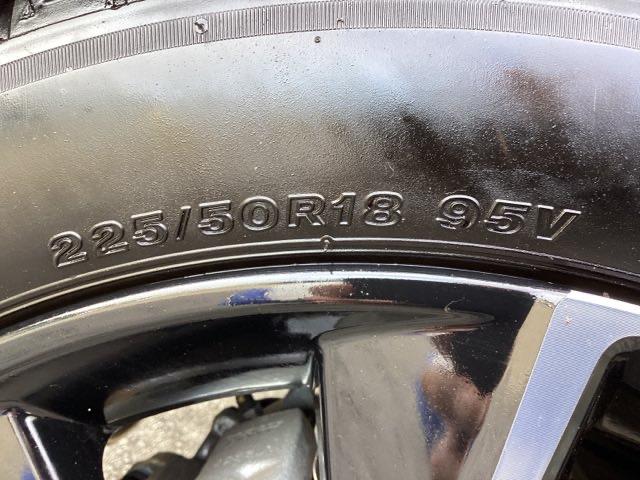 ヴェゼル ｅ：ＨＥＶＺ　メモリーナビ　ＥＴＣ　リアカメラ　衝突回避支援ブレーキ機能　パノラミックビューモニター　スマキ　Ｐトランク　フルオートエアコン　エアバッグ　両席エアバック　Ｒカメ　記録簿付　パワーウィンドウ　ソナー（38枚目）