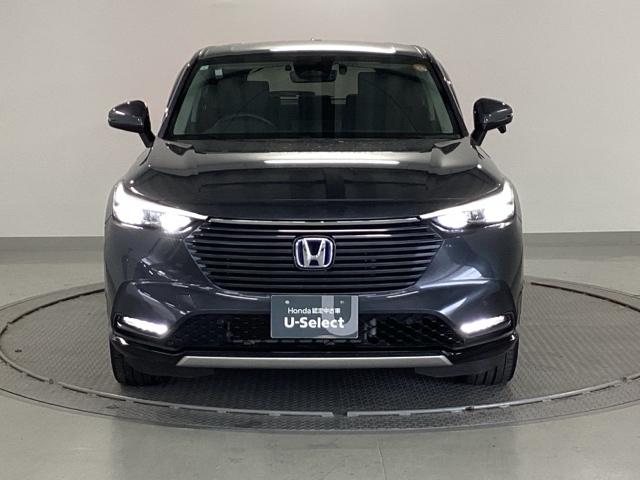 ヴェゼル ｅ：ＨＥＶＺ　純正メモリーナビ　ドラレコ　リアカメラ　衝突回避支援ブレーキ機能　スマキ　フルオートエアコン　Ｄレコ　エアバッグ　両席エアバック　Ｒカメ　記録簿付　パワーウィンドウ　ＬＥＤランプ　ソナー　クルーズＣ（6枚目）