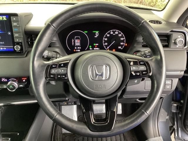 ヴェゼル ｅ：ＨＥＶＺ　純正メモリーナビ　ドラレコ　リアカメラ　衝突回避支援ブレーキ機能　スマキ　フルオートエアコン　Ｄレコ　エアバッグ　両席エアバック　Ｒカメ　記録簿付　パワーウィンドウ　ＬＥＤランプ　ソナー　クルーズＣ（14枚目）