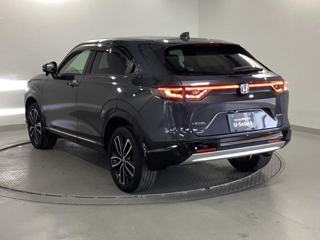 ヴェゼル ｅ：ＨＥＶＺ　純正メモリーナビ　ドラレコ　リアカメラ　衝突回避支援ブレーキ機能　スマキ　フルオートエアコン　Ｄレコ　エアバッグ　両席エアバック　Ｒカメ　記録簿付　パワーウィンドウ　ＬＥＤランプ　ソナー　クルーズＣ（27枚目）