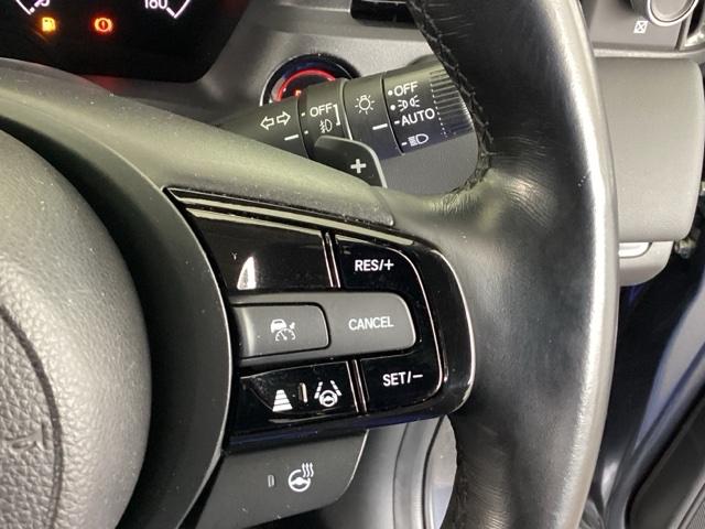 ヴェゼル ｅ：ＨＥＶＺ　純正メモリーナビ　ドラレコ　リアカメラ　衝突回避支援ブレーキ機能　スマキ　フルオートエアコン　Ｄレコ　エアバッグ　両席エアバック　Ｒカメ　記録簿付　パワーウィンドウ　ＬＥＤランプ　ソナー　クルーズＣ（43枚目）