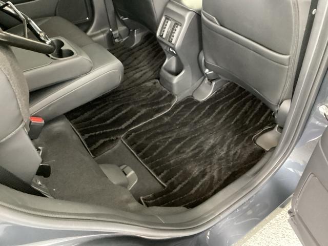 ヴェゼル ｅ：ＨＥＶＺ　純正メモリーナビ　ドラレコ　リアカメラ　衝突回避支援ブレーキ機能　スマキ　フルオートエアコン　Ｄレコ　エアバッグ　両席エアバック　Ｒカメ　記録簿付　パワーウィンドウ　ＬＥＤランプ　ソナー　クルーズＣ（63枚目）