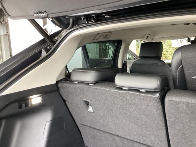 ヴェゼル ｅ：ＨＥＶＺ　純正メモリーナビ　ドラレコ　リアカメラ　衝突回避支援ブレーキ機能　スマキ　フルオートエアコン　Ｄレコ　エアバッグ　両席エアバック　Ｒカメ　記録簿付　パワーウィンドウ　ＬＥＤランプ　ソナー　クルーズＣ（65枚目）