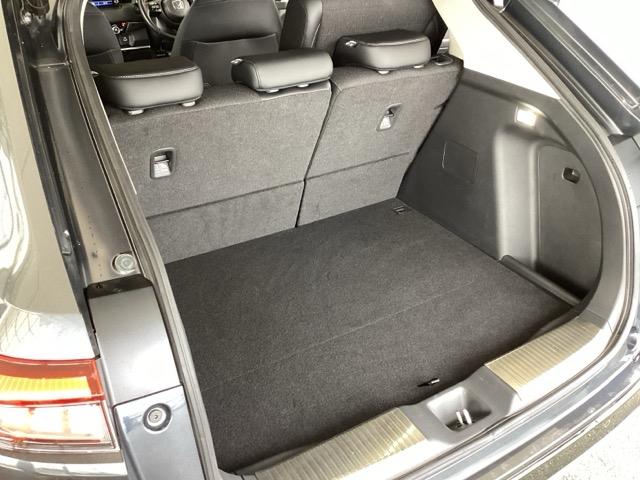 ヴェゼル ｅ：ＨＥＶＺ　純正メモリーナビ　ドラレコ　リアカメラ　衝突回避支援ブレーキ機能　スマキ　フルオートエアコン　Ｄレコ　エアバッグ　両席エアバック　Ｒカメ　記録簿付　パワーウィンドウ　ＬＥＤランプ　ソナー　クルーズＣ（69枚目）