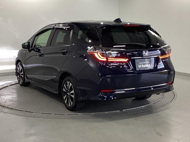 シャトル ハイブリッドＸホンダセンシング　純正メモリーナビ　シートヒーター　ＥＴＣ　横滑抑制　リヤカメラ　スマ－トキ－　イモビ　ＴＶナビ　サイドエアバッグ　キーレス　ＵＳＢ　ＤＶＤ再生機能　ＥＣＯＮ　クルコン　パワーウィンドウ　Ｗエアバック（27枚目）