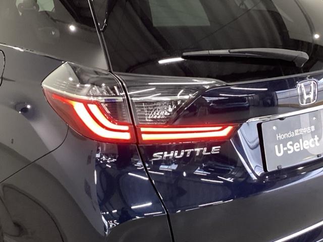 シャトル ハイブリッドＸホンダセンシング　純正メモリーナビ　シートヒーター　ＥＴＣ　横滑抑制　リヤカメラ　スマ－トキ－　イモビ　ＴＶナビ　サイドエアバッグ　キーレス　ＵＳＢ　ＤＶＤ再生機能　ＥＣＯＮ　クルコン　パワーウィンドウ　Ｗエアバック（28枚目）