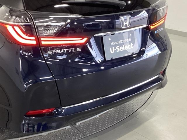 シャトル ハイブリッドＸホンダセンシング　純正メモリーナビ　シートヒーター　ＥＴＣ　横滑抑制　リヤカメラ　スマ－トキ－　イモビ　ＴＶナビ　サイドエアバッグ　キーレス　ＵＳＢ　ＤＶＤ再生機能　ＥＣＯＮ　クルコン　パワーウィンドウ　Ｗエアバック（30枚目）