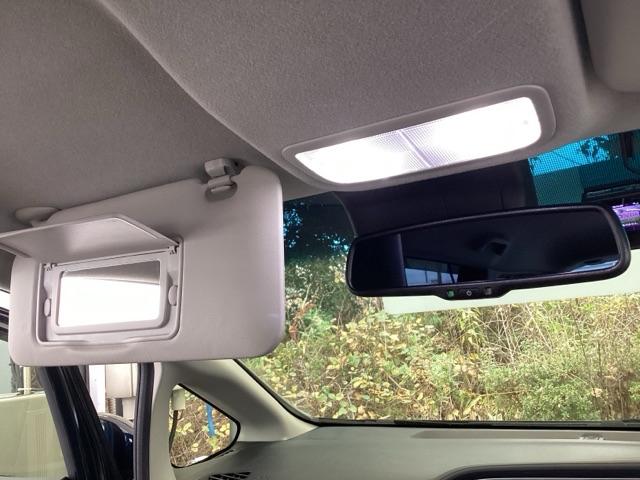 シャトル ハイブリッドＸホンダセンシング　純正メモリーナビ　シートヒーター　ＥＴＣ　横滑抑制　リヤカメラ　スマ－トキ－　イモビ　ＴＶナビ　サイドエアバッグ　キーレス　ＵＳＢ　ＤＶＤ再生機能　ＥＣＯＮ　クルコン　パワーウィンドウ　Ｗエアバック（46枚目）