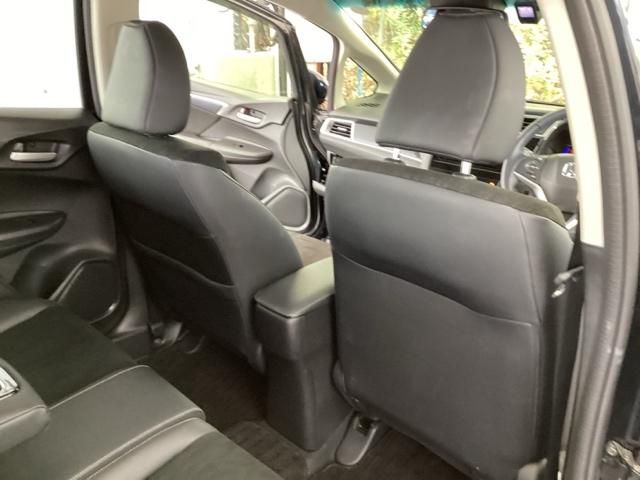 シャトル ハイブリッドＸホンダセンシング　純正メモリーナビ　シートヒーター　ＥＴＣ　横滑抑制　リヤカメラ　スマ－トキ－　イモビ　ＴＶナビ　サイドエアバッグ　キーレス　ＵＳＢ　ＤＶＤ再生機能　ＥＣＯＮ　クルコン　パワーウィンドウ　Ｗエアバック（57枚目）