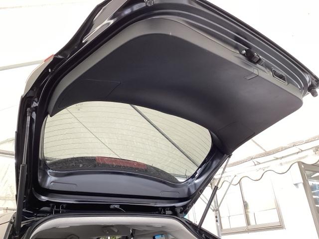 シャトル ハイブリッドＸホンダセンシング　純正メモリーナビ　シートヒーター　ＥＴＣ　横滑抑制　リヤカメラ　スマ－トキ－　イモビ　ＴＶナビ　サイドエアバッグ　キーレス　ＵＳＢ　ＤＶＤ再生機能　ＥＣＯＮ　クルコン　パワーウィンドウ　Ｗエアバック（67枚目）