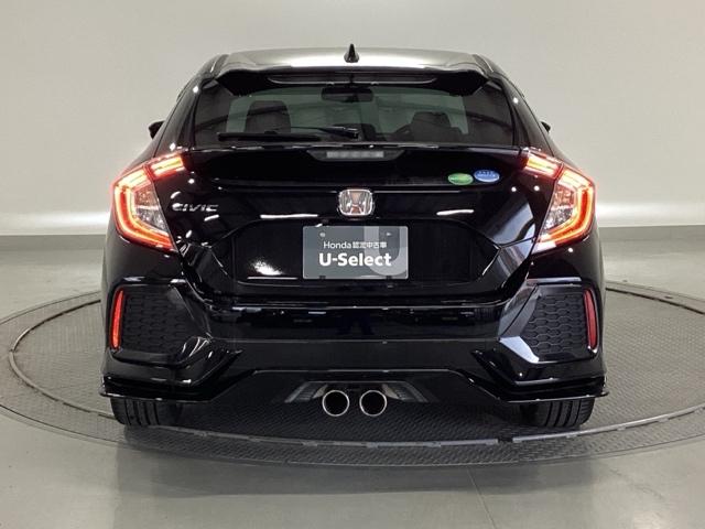 シビック ハッチバック　純正メモリーナビ　リアカメラ　ＥＴＣ　追突軽減ブレーキ　盗難防止装置　Ｂモニター　整備記録簿　横滑防止　シートヒーター付き　ＬＥＤライト　フルセグＴＶ　スマートキー　ＡＡＣ　ナビ・ＴＶ　オートクルーズ（9枚目）