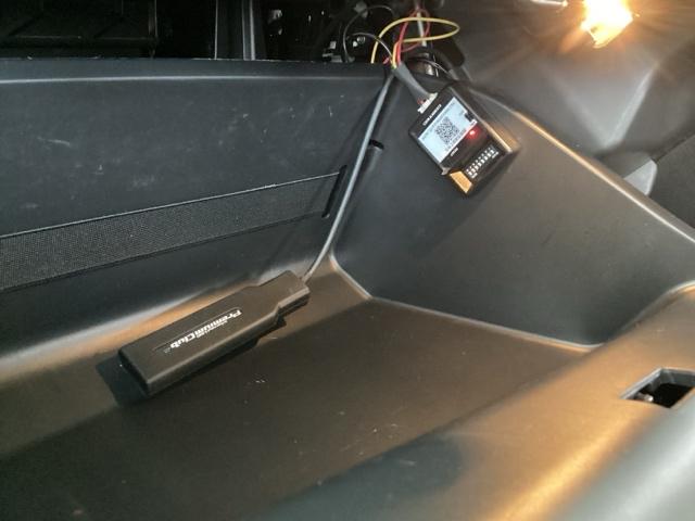 シビック ハッチバック　純正メモリーナビ　リアカメラ　ＥＴＣ　追突軽減ブレーキ　盗難防止装置　Ｂモニター　整備記録簿　横滑防止　シートヒーター付き　ＬＥＤライト　フルセグＴＶ　スマートキー　ＡＡＣ　ナビ・ＴＶ　オートクルーズ（33枚目）