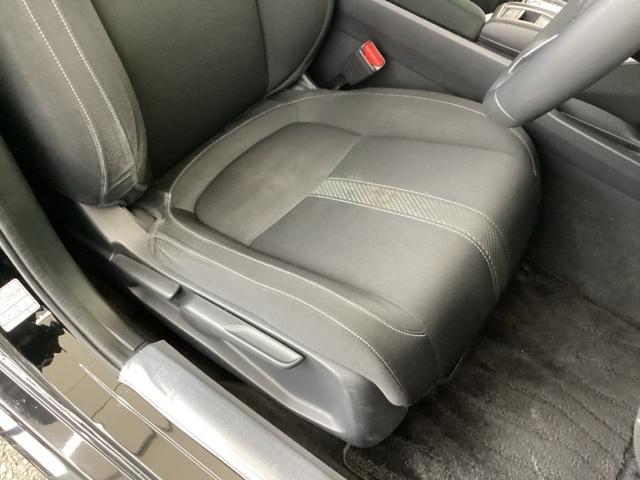 シビック ハッチバック　純正メモリーナビ　リアカメラ　ＥＴＣ　追突軽減ブレーキ　盗難防止装置　Ｂモニター　整備記録簿　横滑防止　シートヒーター付き　ＬＥＤライト　フルセグＴＶ　スマートキー　ＡＡＣ　ナビ・ＴＶ　オートクルーズ（57枚目）