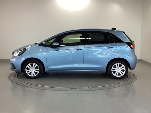 フィット ホーム　メモリーナビ　ＥＴＣ　リアカメラ　衝突軽減ブレーキ　ＬＥＤライト　オートライト　クリアランスソナー　記録簿付　エアバッグ　ｉストップ　スマ－トキ－　盗難防止装置　Ｗエアバック　ＵＳＢポート　パワステ（25枚目）