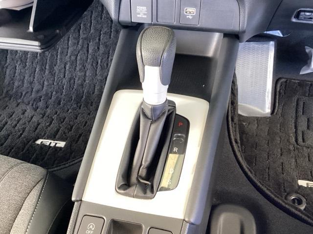 フィット ホーム　メモリーナビ　ＥＴＣ　リアカメラ　衝突軽減ブレーキ　ＬＥＤライト　オートライト　クリアランスソナー　記録簿付　エアバッグ　ｉストップ　スマ－トキ－　盗難防止装置　Ｗエアバック　ＵＳＢポート　パワステ（37枚目）