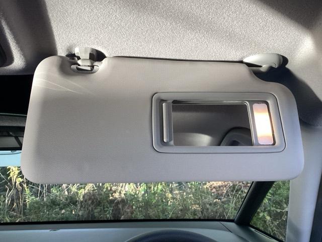 フィット ホーム　メモリーナビ　ＥＴＣ　リアカメラ　衝突軽減ブレーキ　ＬＥＤライト　オートライト　クリアランスソナー　記録簿付　エアバッグ　ｉストップ　スマ－トキ－　盗難防止装置　Ｗエアバック　ＵＳＢポート　パワステ（47枚目）