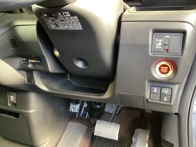 �y�A�N�Z�T���[�\�P�b�g�i�d���\�P�b�g�j�z�d������P�[�u�����Ȃ��΁A�X�}�[�g�t�H���Ȃǂ̓d�q�@��̏[�d�Ȃǂ��s�����Ƃ��ł��܂��I�Q�[���@���A�J�����̏[�d�ɂ��֗��ł��ˁB