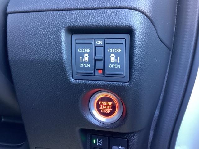 Ｎ－ＢＯＸカスタム Ｌターボ　メモリーナビ　ドラレコ　ＥＴＣ　リアカメラ　地デジチューナー　衝突軽減ブレーキサポート　ＬＥＤヘッドライ　アイドリングＳ　ターボエンジン　ＰＳ　カーテンエアバック　シートヒータ　エアバック　ＵＳＢ（17枚目）