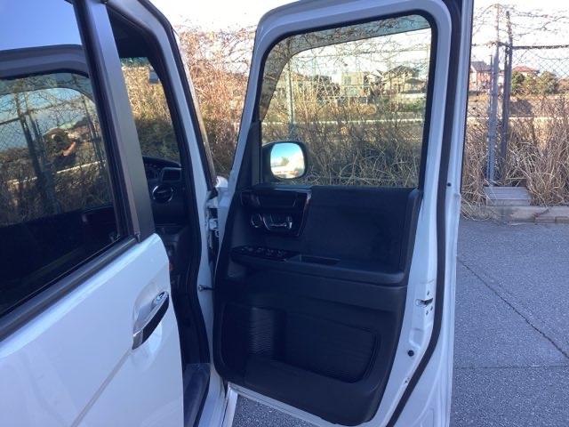 Ｎ－ＢＯＸカスタム Ｌターボ　メモリーナビ　ドラレコ　ＥＴＣ　リアカメラ　地デジチューナー　衝突軽減ブレーキサポート　ＬＥＤヘッドライ　アイドリングＳ　ターボエンジン　ＰＳ　カーテンエアバック　シートヒータ　エアバック　ＵＳＢ（49枚目）