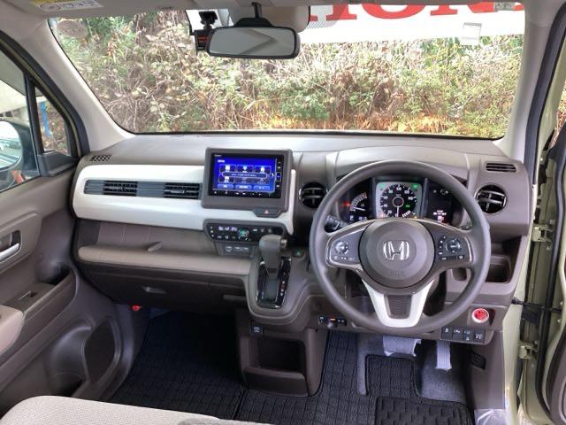 �����̂悤�ɁA���E���L���^�]���₷���悤�ɐ݌v����Ă��܂��B�܂��A�v���Y�}�N���X�^�[�Z�p���ڃt���I�[�g�G�A�R���ŉ��K�ł��B