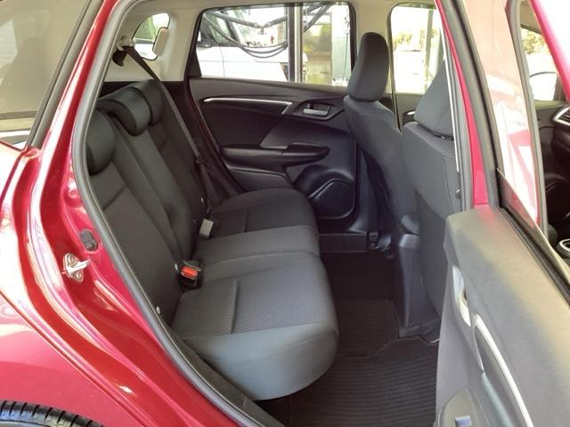 フィット １３Ｇ・Ｌホンダセンシング　純正メモリーナビ　ドラレコ　リアカメラ　ＥＴＣ車載器　サイドカーテンエアバック　Ｄレコ　ＵＳＢ　エアバック　パワーウインドウ　記録簿　キーフリーシステム　ＬＥＤライト　オートエアコン　ＶＳＡ　クルコン（17枚目）