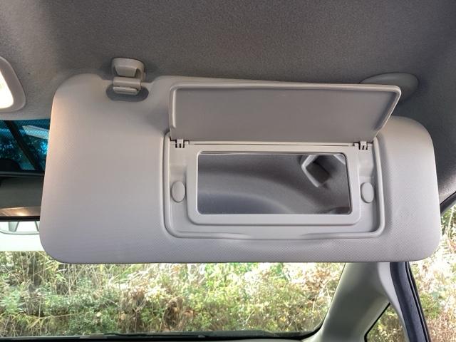 フィット １３Ｇ・Ｌホンダセンシング　純正メモリーナビ　ドラレコ　リアカメラ　ＥＴＣ車載器　サイドカーテンエアバック　Ｄレコ　ＵＳＢ　エアバック　パワーウインドウ　記録簿　キーフリーシステム　ＬＥＤライト　オートエアコン　ＶＳＡ　クルコン（46枚目）