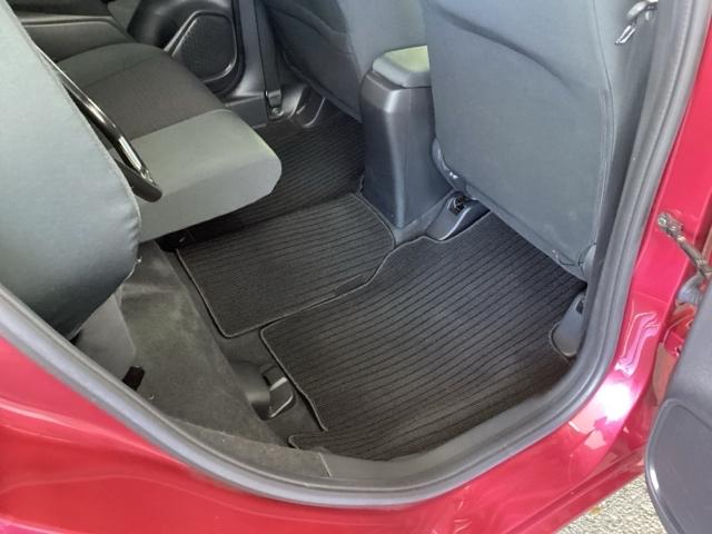 フィット １３Ｇ・Ｌホンダセンシング　純正メモリーナビ　ドラレコ　リアカメラ　ＥＴＣ車載器　サイドカーテンエアバック　Ｄレコ　ＵＳＢ　エアバック　パワーウインドウ　記録簿　キーフリーシステム　ＬＥＤライト　オートエアコン　ＶＳＡ　クルコン（59枚目）